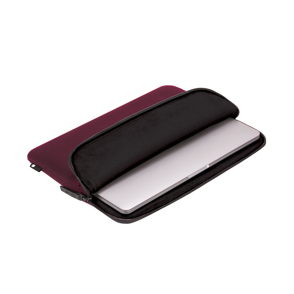 Mulberry | Compact Sleeve with Flight Nylon for MacBook Pro (13-inch, 2020 - 2012) - Mulberry