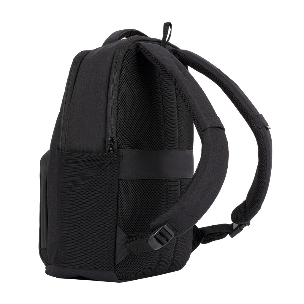 Black | Facet 20L Backpack - Black